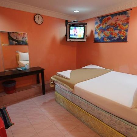 New Wave Hotel Sdn Bhd - Medan Batu Caves Bilik gambar